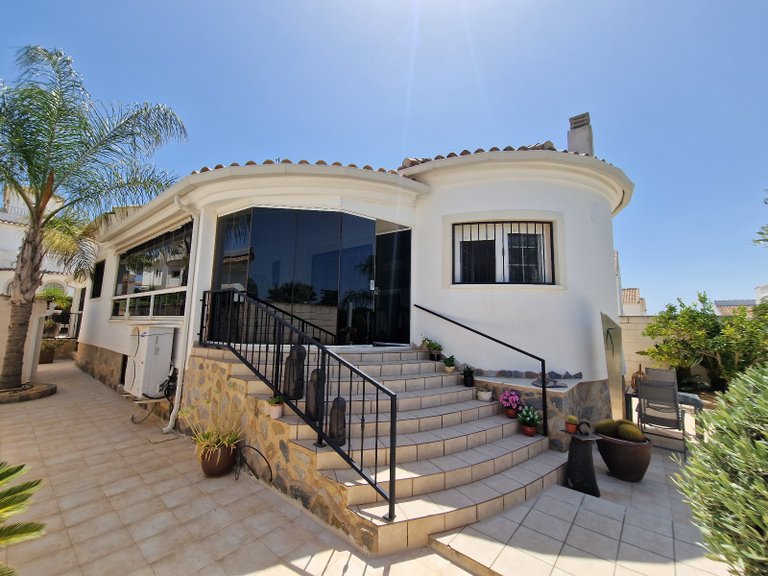 Villa for Sale in San Fulgencio, Alicante 3