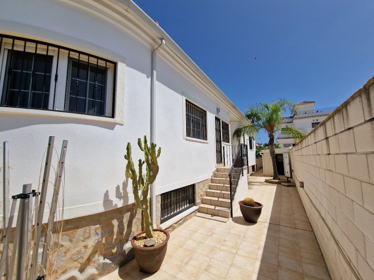 Villa for Sale in San Fulgencio, Alicante 37