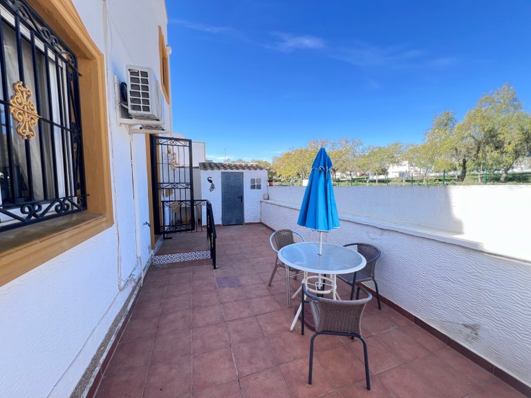 Villa for Sale in Entre Naranjo - Vistabella Golf, Alicante 3