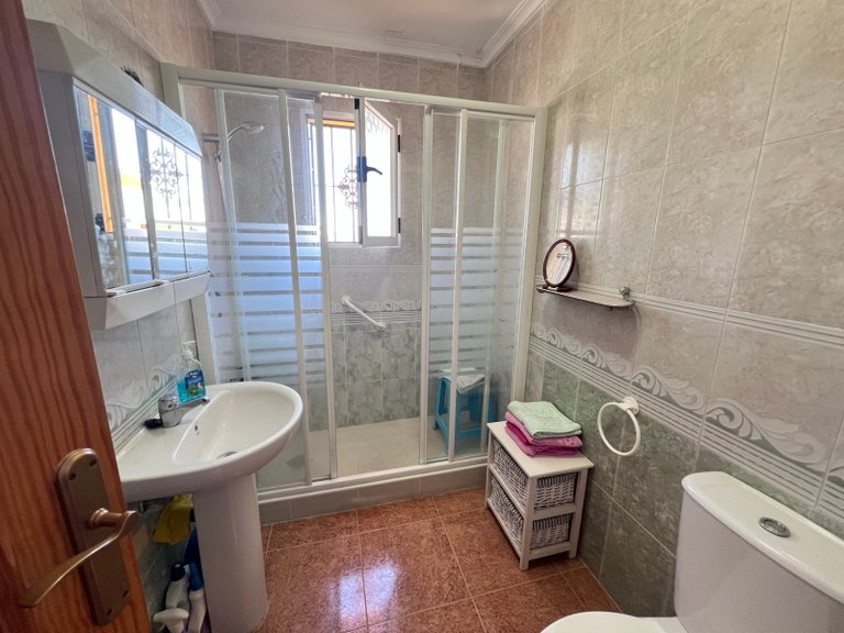 Villa for Sale in Entre Naranjo - Vistabella Golf, Alicante 20