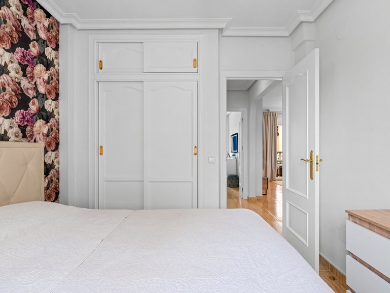 Apartment for Sale in Cabo Roig, Alicante 14