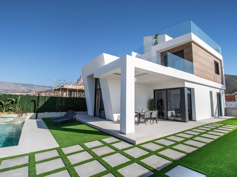 Villa for Sale in Finestrat, Alicante 2