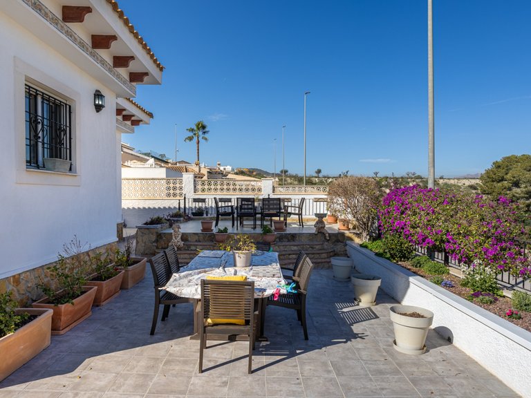 Villa for Sale in Bigastro, Alicante 2