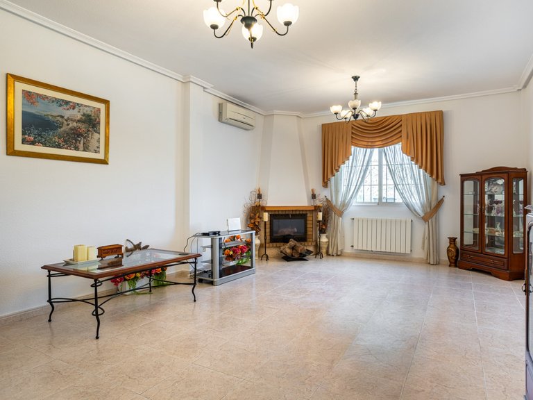 Villa for Sale in Bigastro, Alicante 8