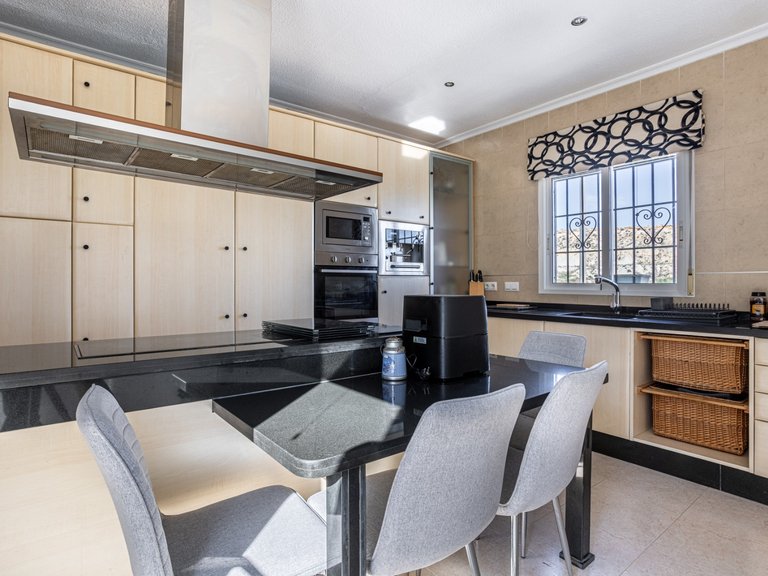 Villa for Sale in Bigastro, Alicante 18