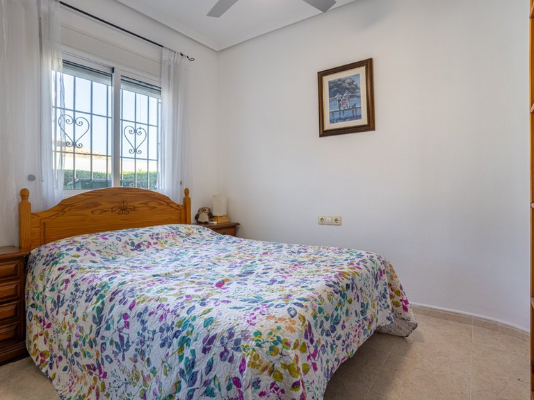 Villa for Sale in Bigastro, Alicante 21