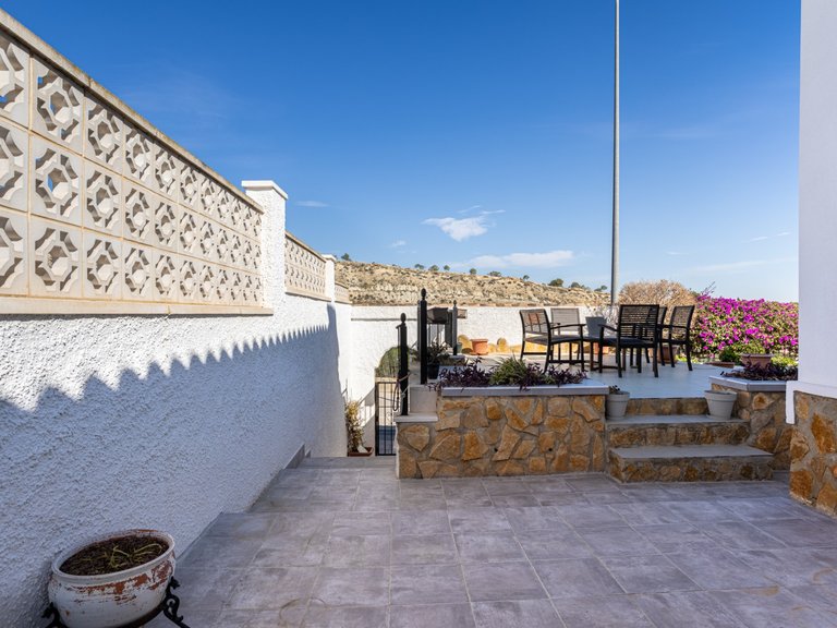 Villa for Sale in Bigastro, Alicante 30