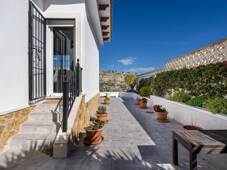 Villa for Sale in Bigastro, Alicante 37