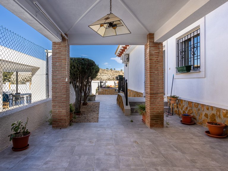 Villa for Sale in Bigastro, Alicante 43