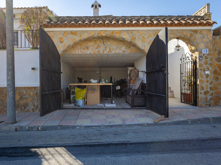 Villa for Sale in Bigastro, Alicante 45