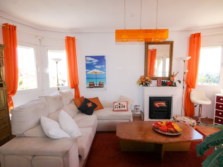 Villa for Sale in Villamartin, Alicante 9