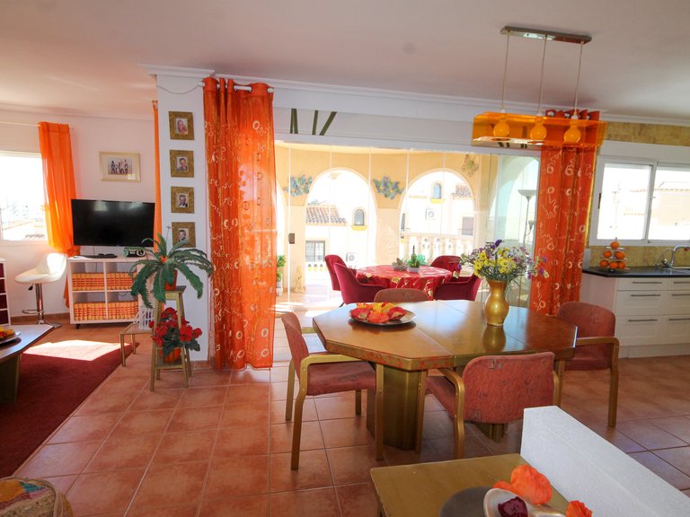 Villa for Sale in Villamartin, Alicante 11