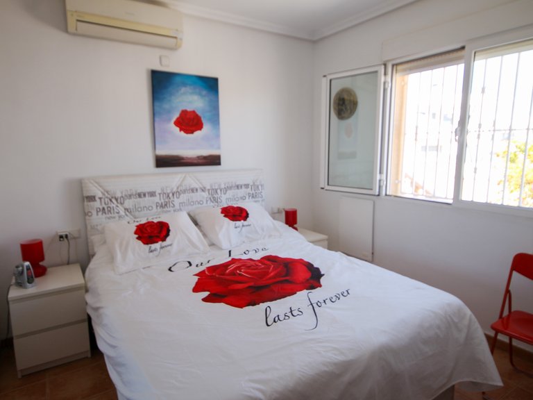 Villa for Sale in Villamartin, Alicante 16