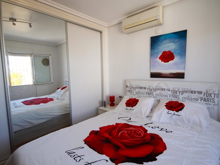 Villa for Sale in Villamartin, Alicante 17