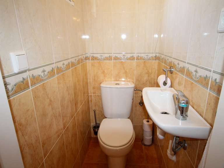 Villa for Sale in Villamartin, Alicante 27