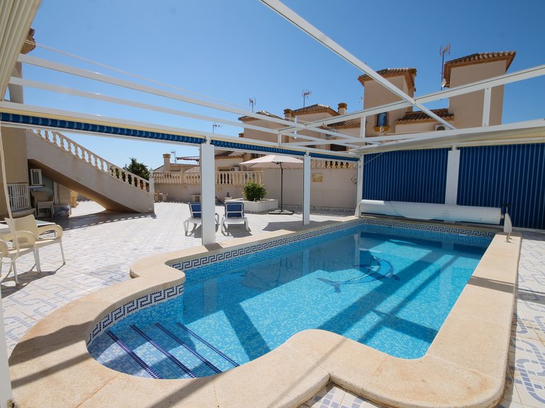 Villa for Sale in Villamartin, Alicante 35