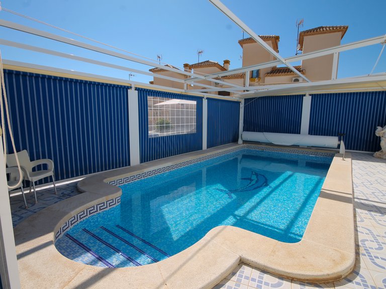 Villa for Sale in Villamartin, Alicante 38