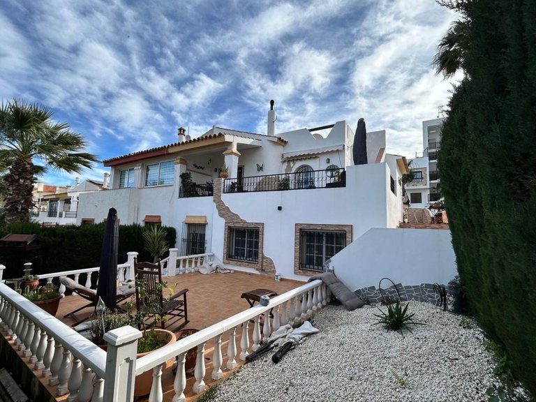 Villa for Sale in Villamartin, Alicante 24