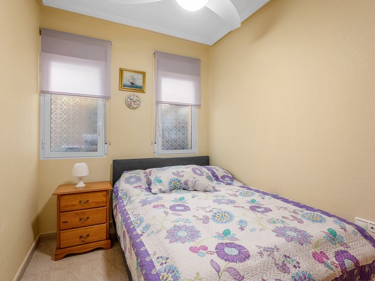 Town House for Sale in Villamartin, Alicante 8