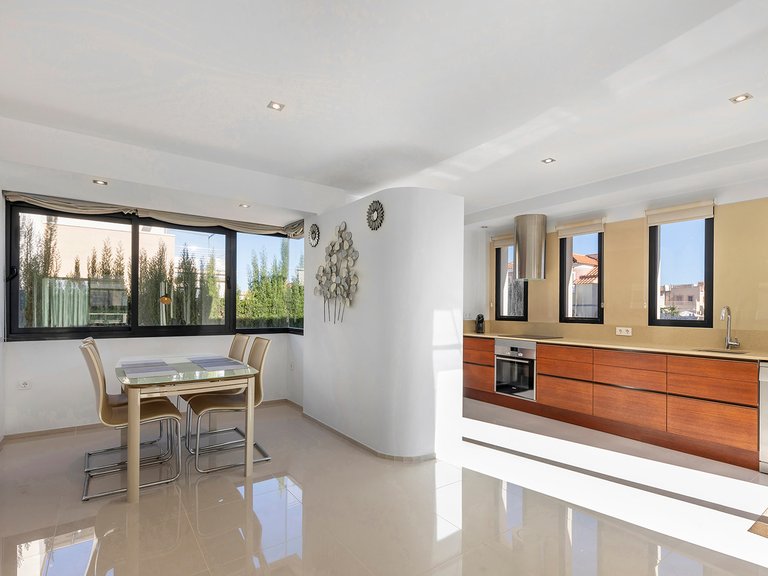 Villa for Sale in La Zenia, Alicante 11