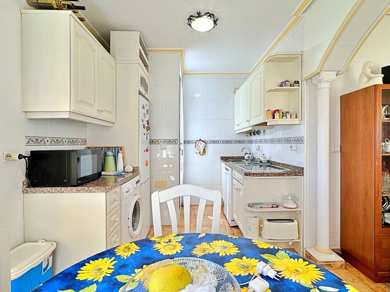 Apartment for Sale in La Zenia, Alicante 12