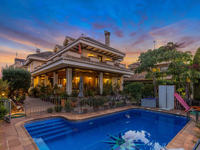 Villa for Sale in Torrevieja, Alicante 2