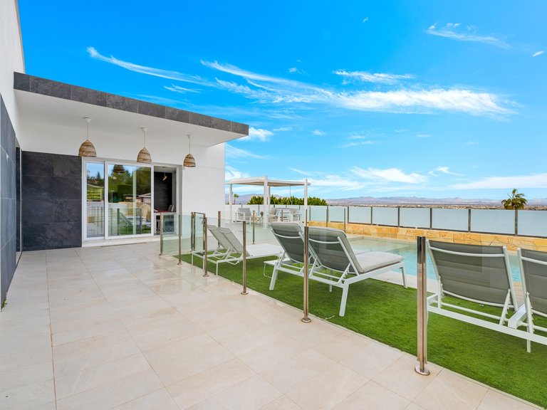 Villa for Sale in Algorfa, Alicante 6