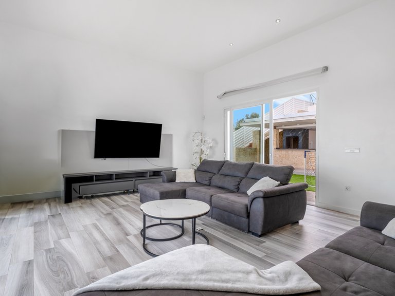Villa for Sale in Algorfa, Alicante 21