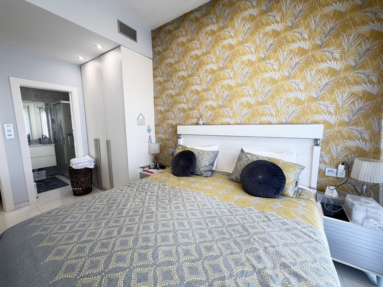 Villa for Sale in Villamartin, Alicante 9