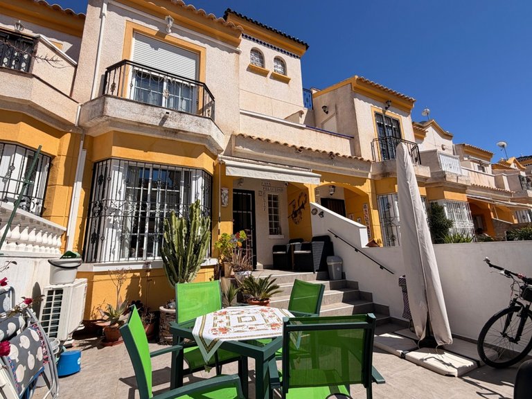 Town House for Sale in Guardamar Del Segura, Alicante 26