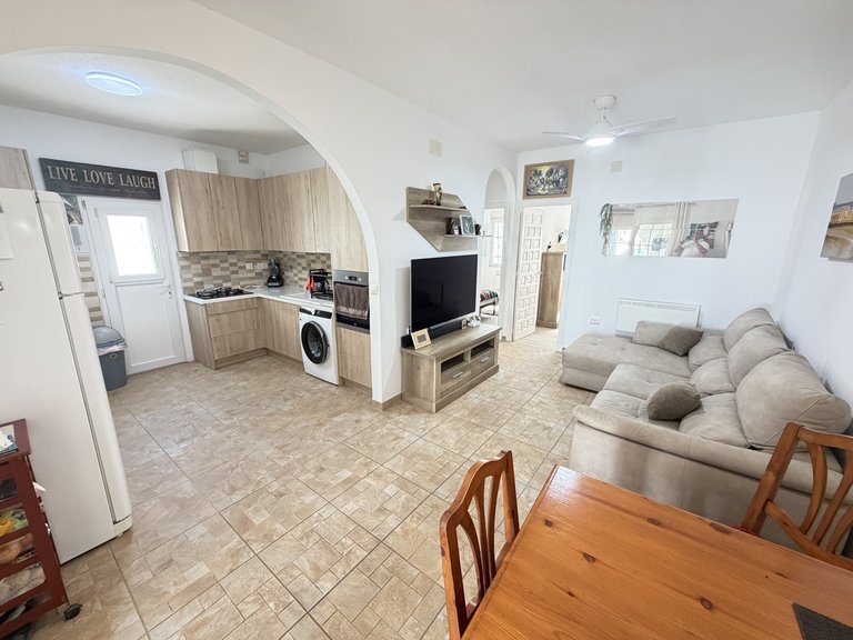 Town House for Sale in Villamartin, Alicante 9