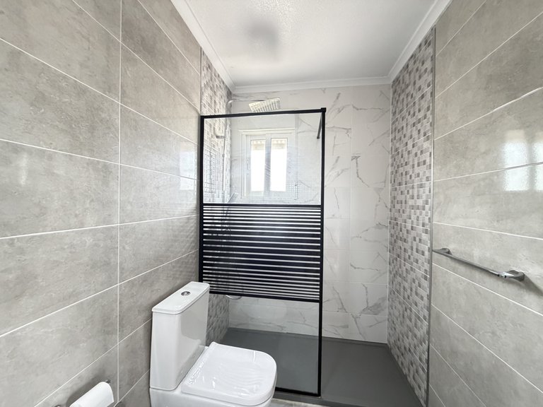 Villa for Sale in Villamartin, Alicante 14