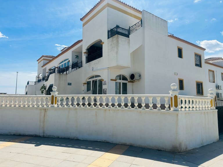 Apartment for Sale in Los Montesinos, Alicante 1