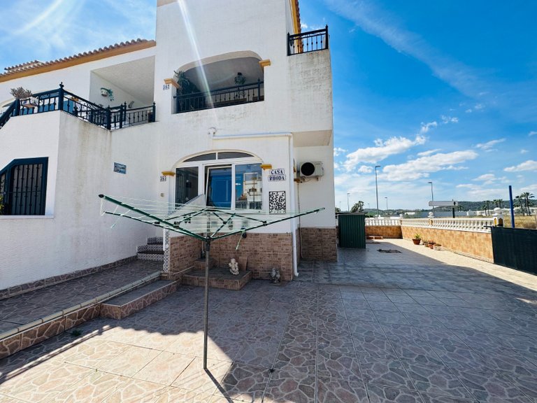 Apartment for Sale in Los Montesinos, Alicante 2