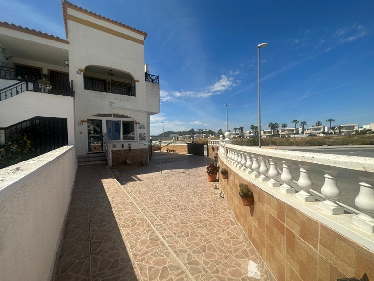 Apartment for Sale in Los Montesinos, Alicante 3