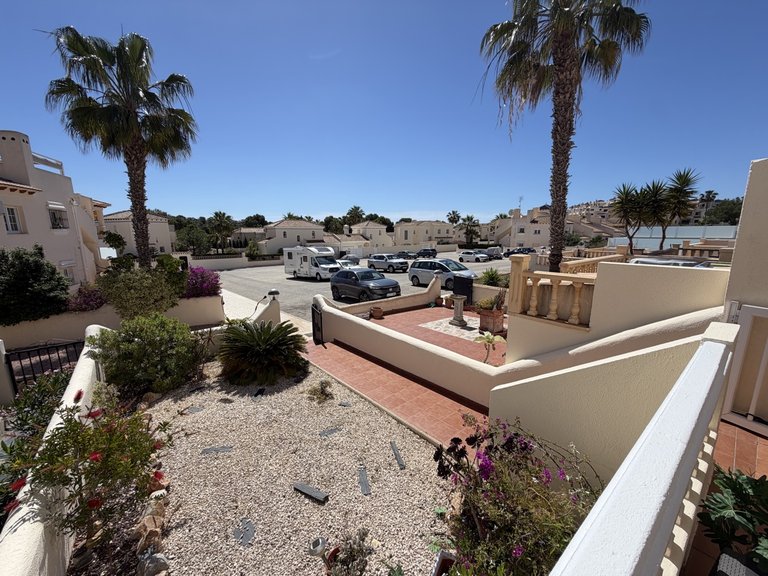 Town House for Sale in Las Ramblas, Alicante 3