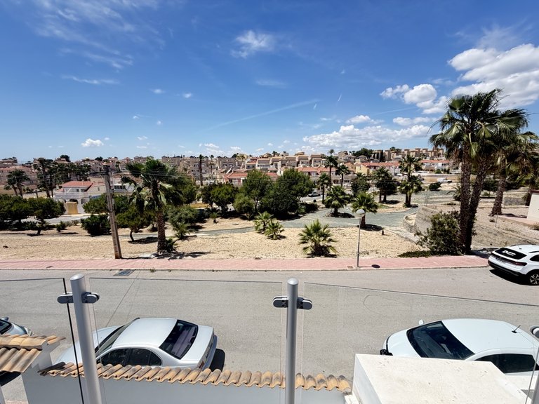 Apartment for Sale in Villamartin, Alicante 17