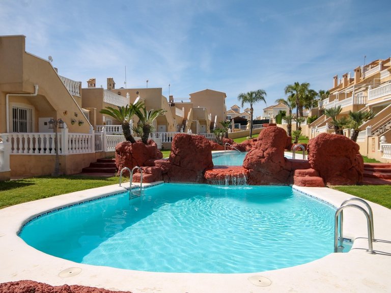 Town House for Sale in Villamartin, Alicante 2