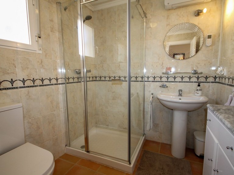 Town House for Sale in Villamartin, Alicante 7