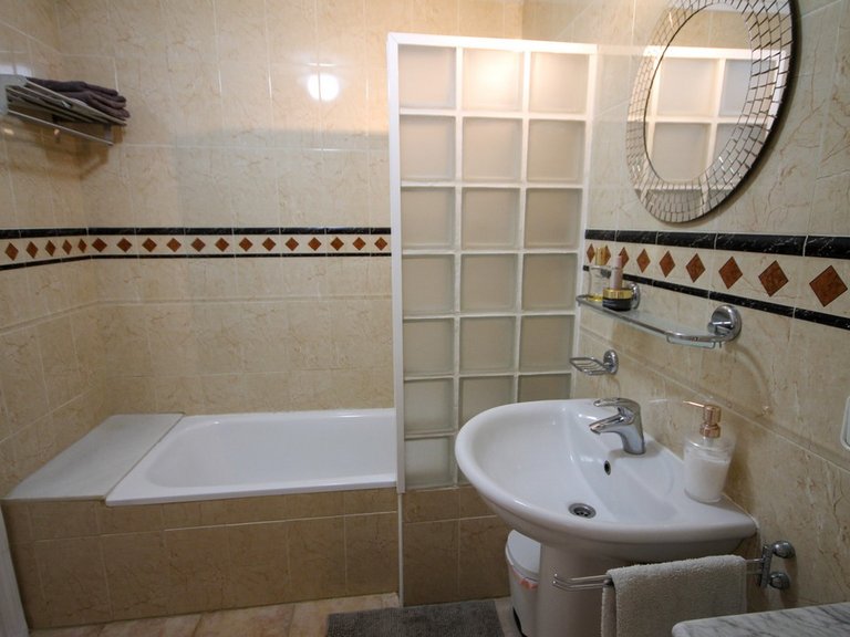 Town House for Sale in Villamartin, Alicante 23