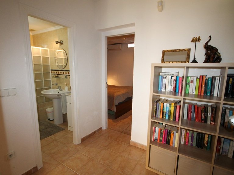 Town House for Sale in Villamartin, Alicante 26