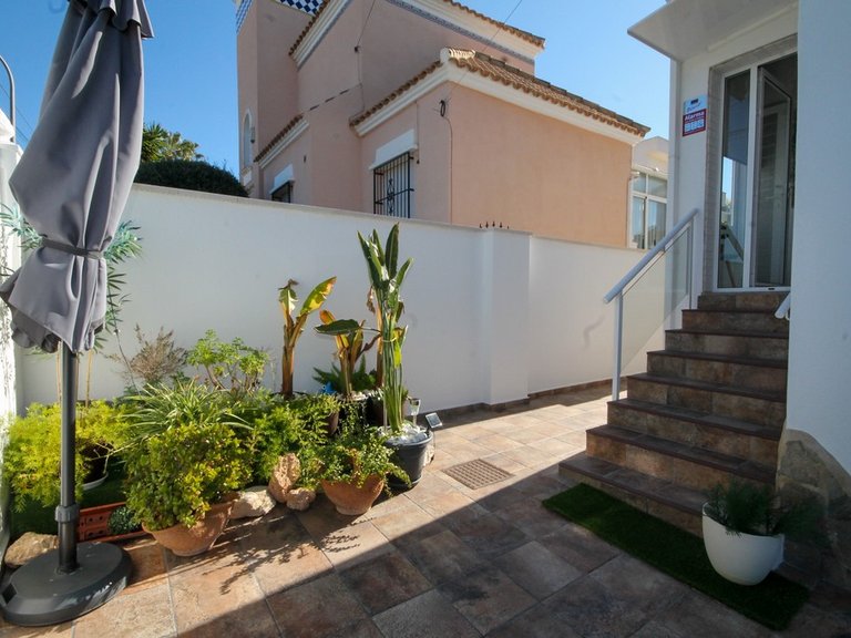 Villa for Sale in San Miguel De Salinas, Alicante 2