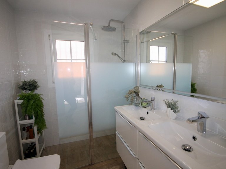 Villa for Sale in San Miguel De Salinas, Alicante 26