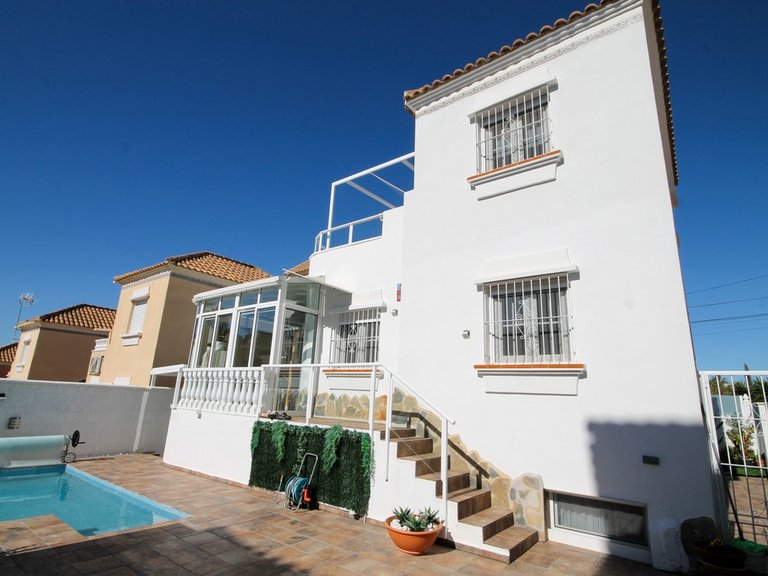 Villa for Sale in San Miguel De Salinas, Alicante 41