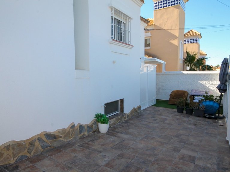 Villa for Sale in San Miguel De Salinas, Alicante 44