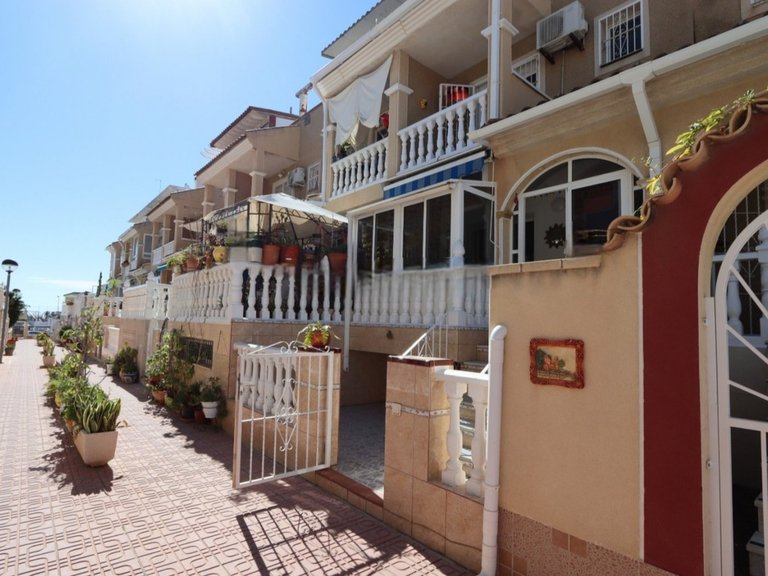 Town House for Sale in Playa Flamenca, Alicante 19