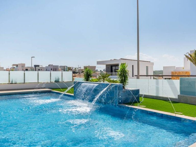 Villa for Sale in Campoamor, Alicante 30