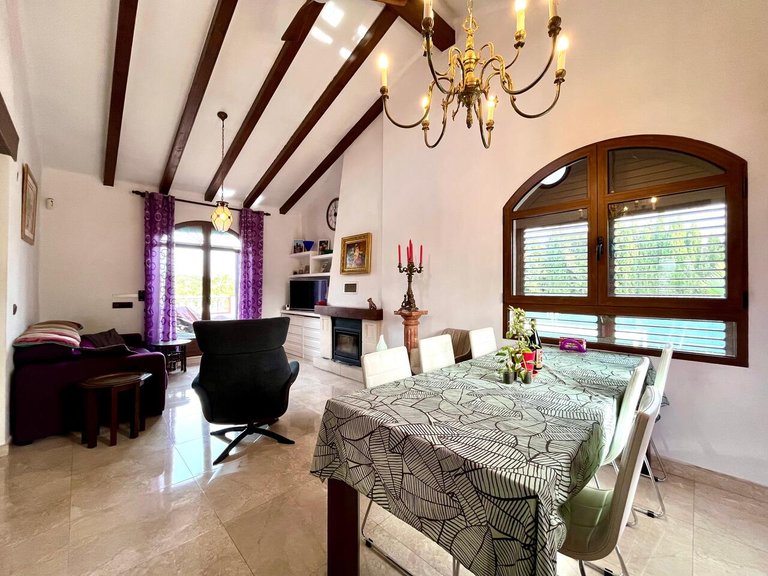 Villa for Sale in Villamartin, Alicante 10
