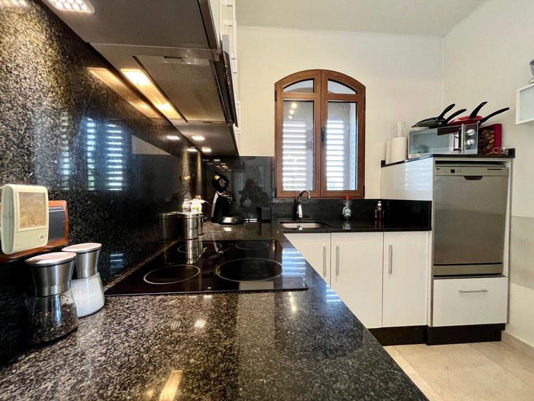 Villa for Sale in Villamartin, Alicante 17