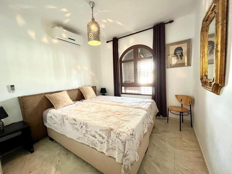 Villa for Sale in Villamartin, Alicante 41